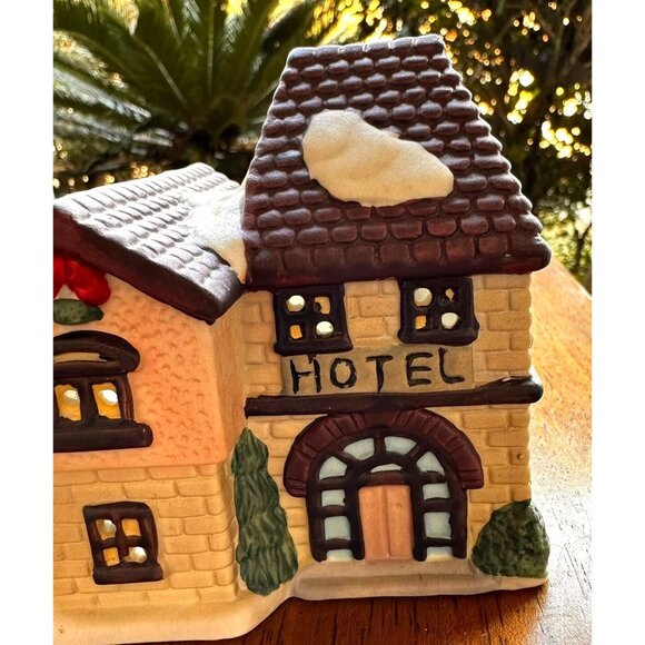 VTG Gift Collection Tea Light Hotel English Tudor Ceramic New Christmas Present - Picture 4 of 12